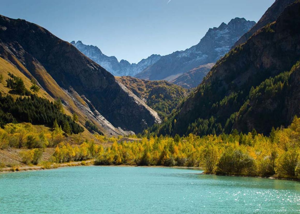 Photo of a valley lake in france